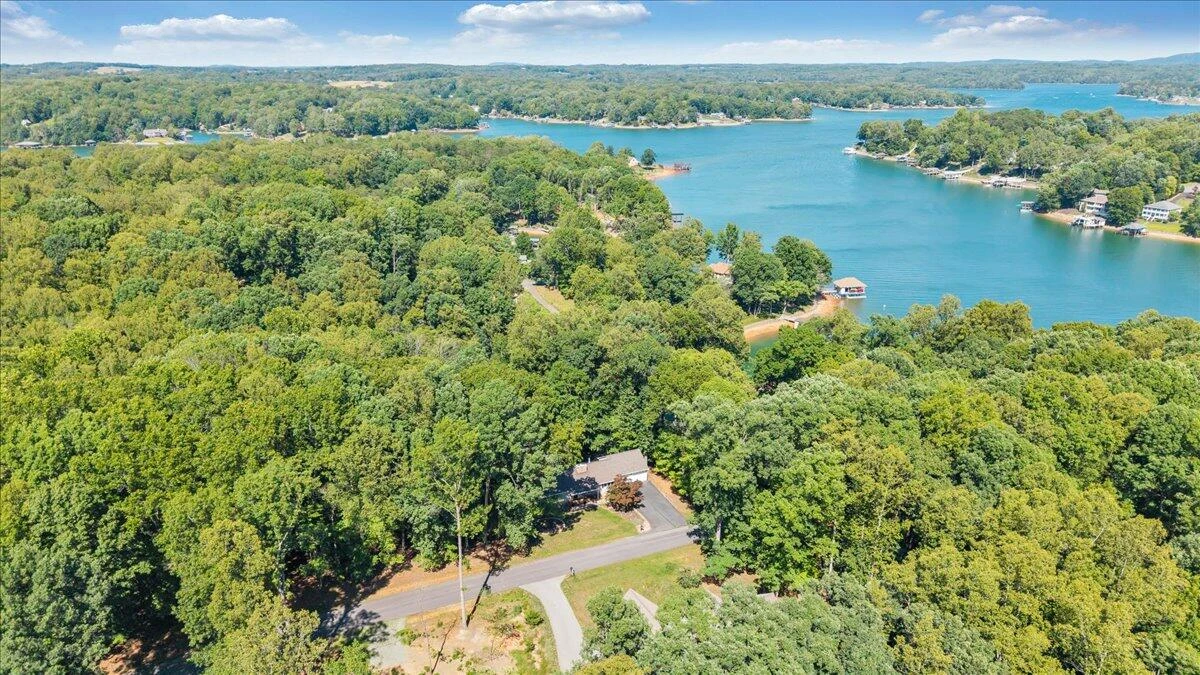 129 Leeward DR - Photo 5