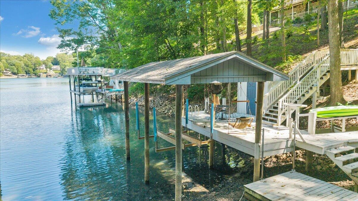 129 Leeward DR - Photo 6