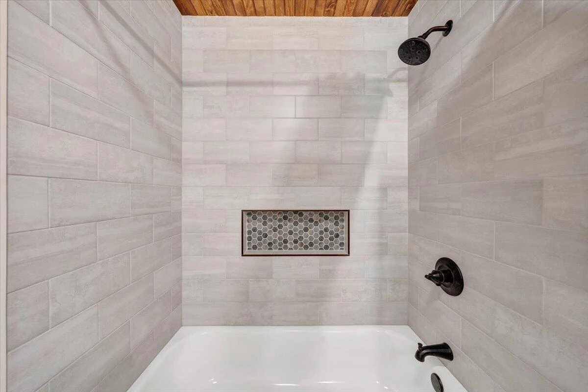 129 Leeward DR - Photo 33