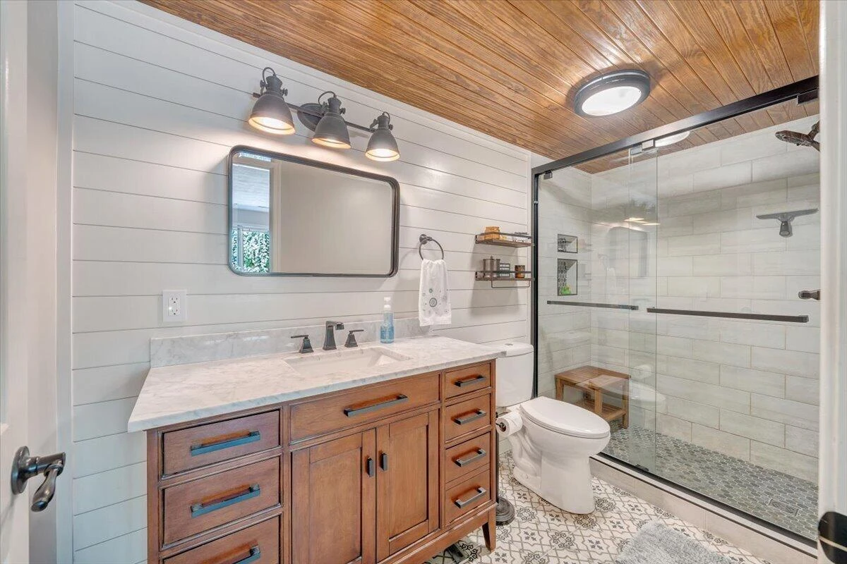 129 Leeward DR - Photo 42