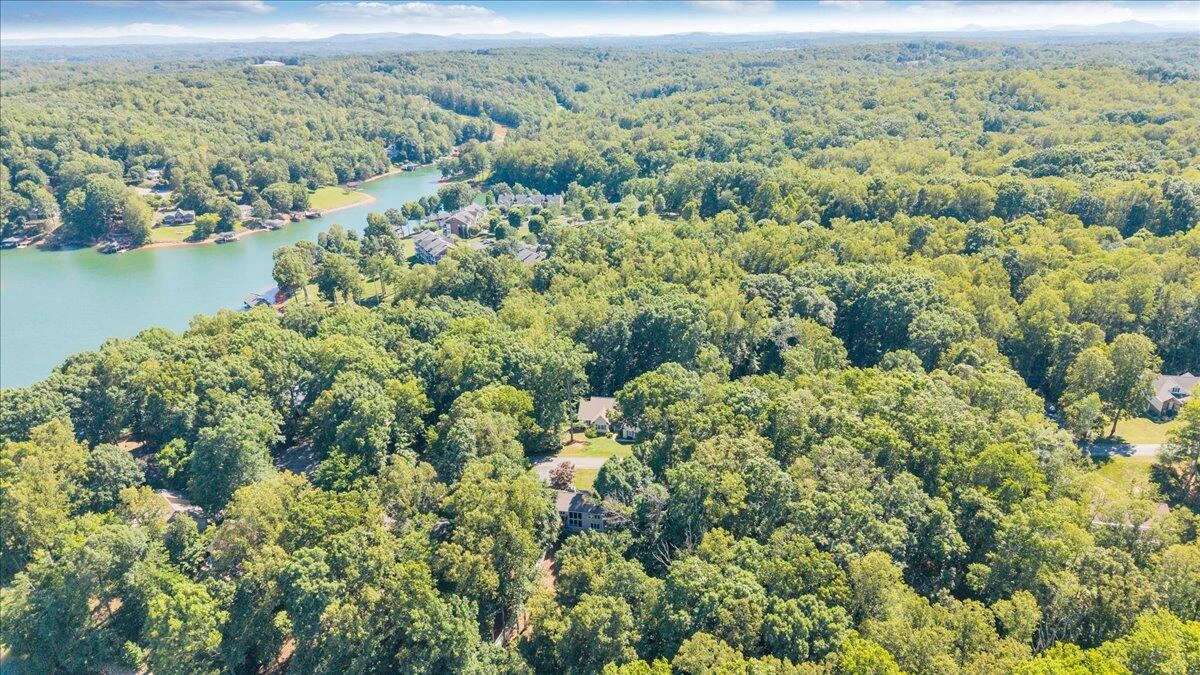 129 Leeward DR - Photo 68