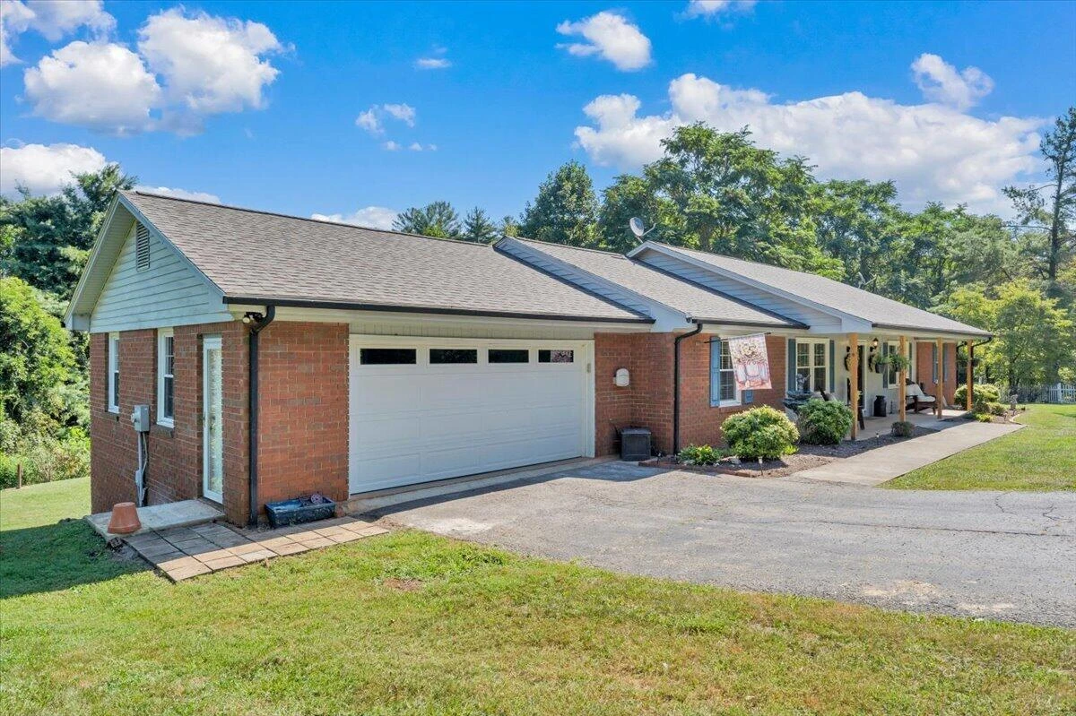 3005 Green Level RD - Photo 52