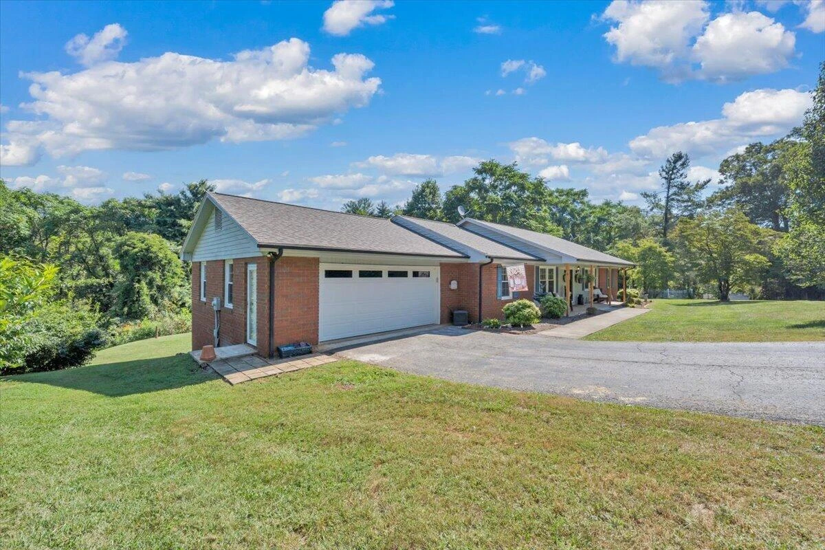 3005 Green Level RD - Photo 53
