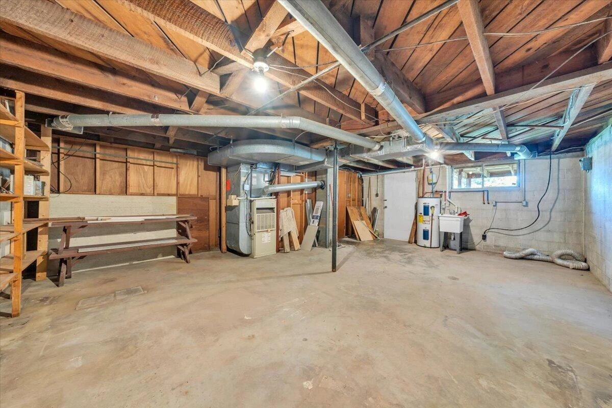 1913 Kiska RD - Photo 29