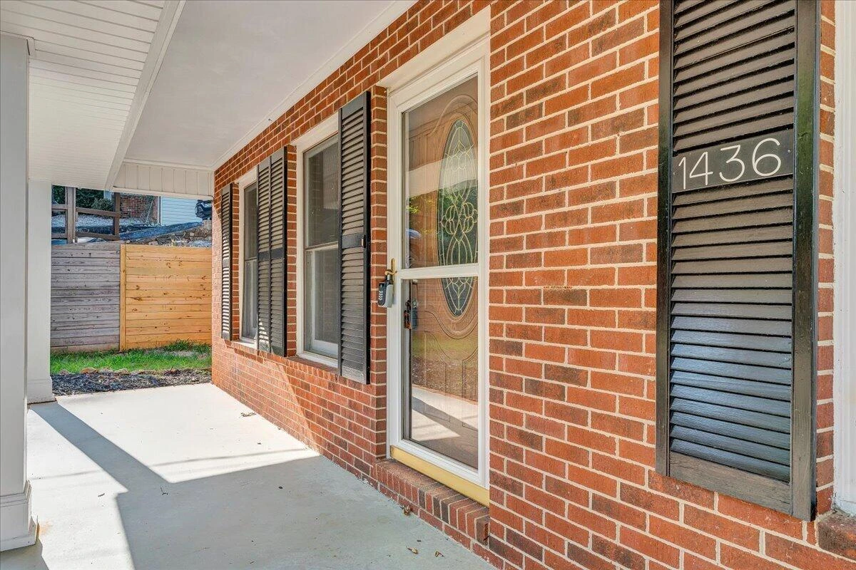 1436 Mountain Pass RD - Photo 4