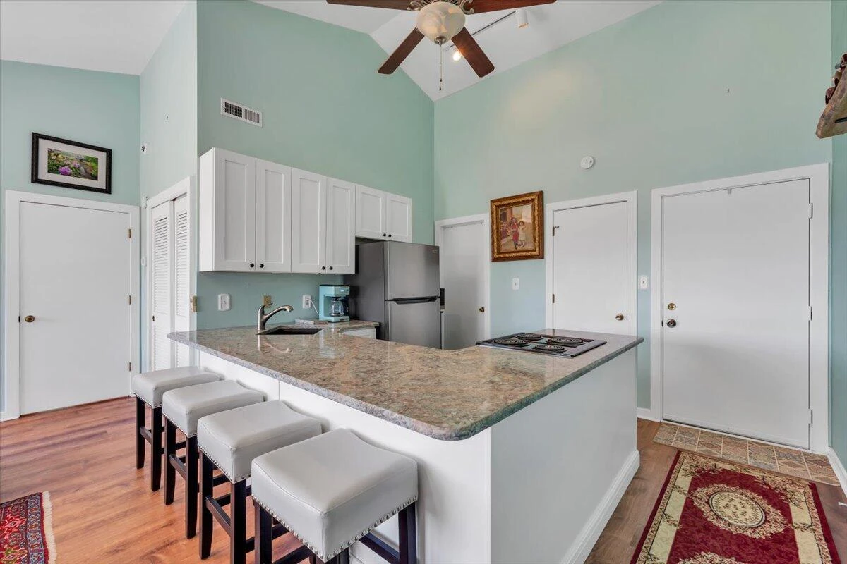 150 Sailors Cove DR #UNIT 1218 - Photo 4