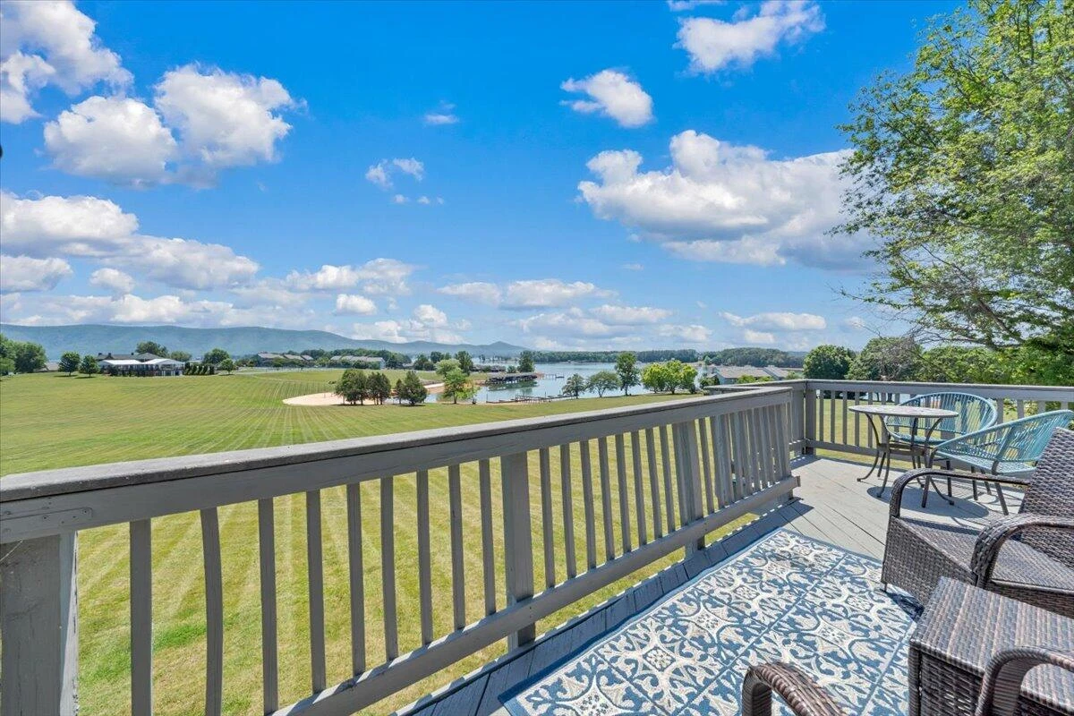 150 Sailors Cove DR #UNIT 1218 - Photo 13
