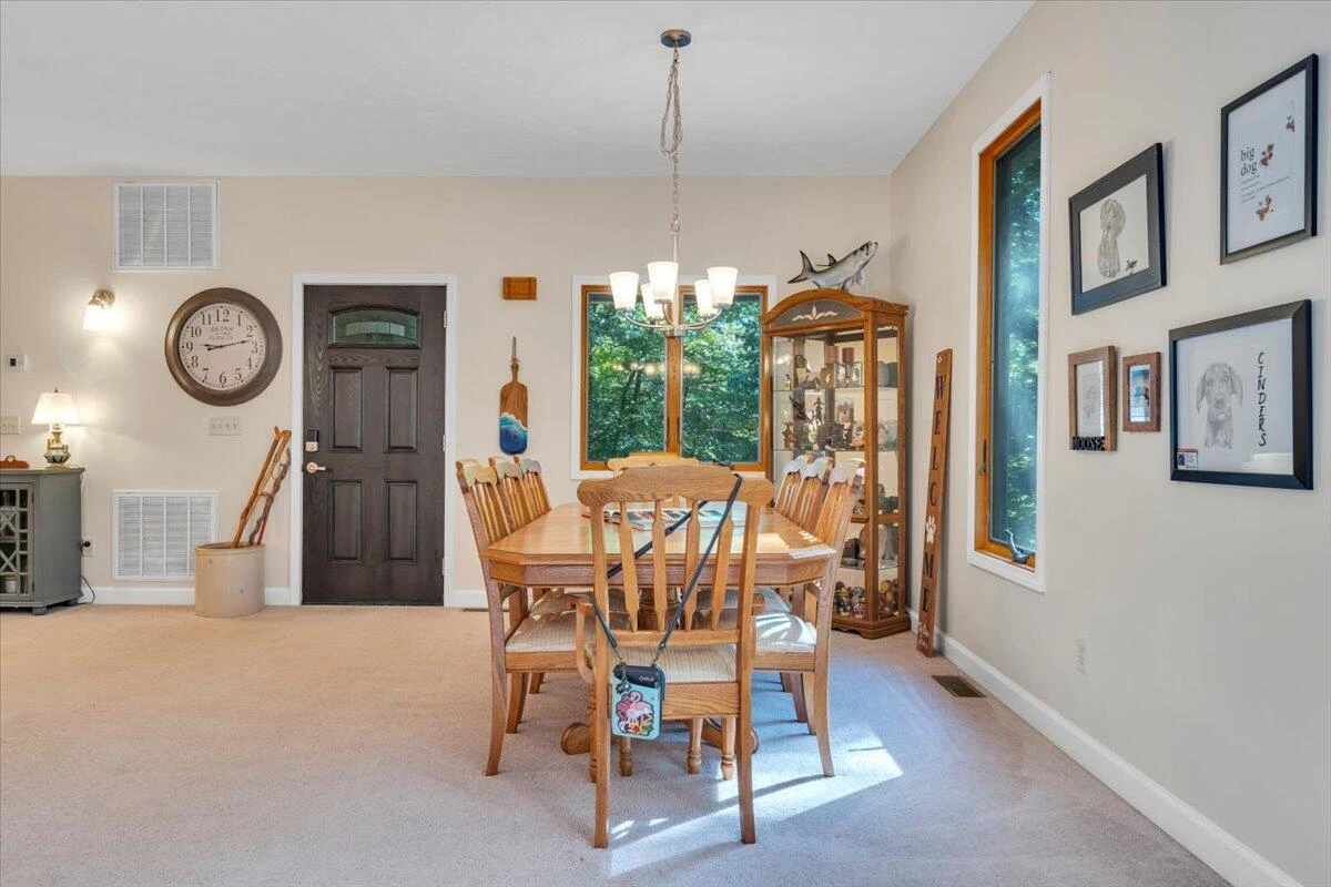 109 Creeden DR - Photo 8