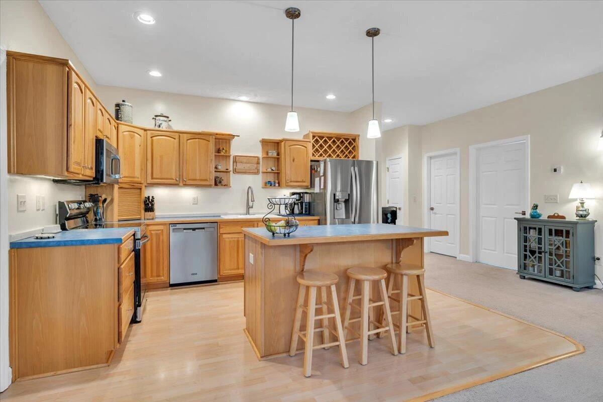 109 Creeden DR - Photo 9
