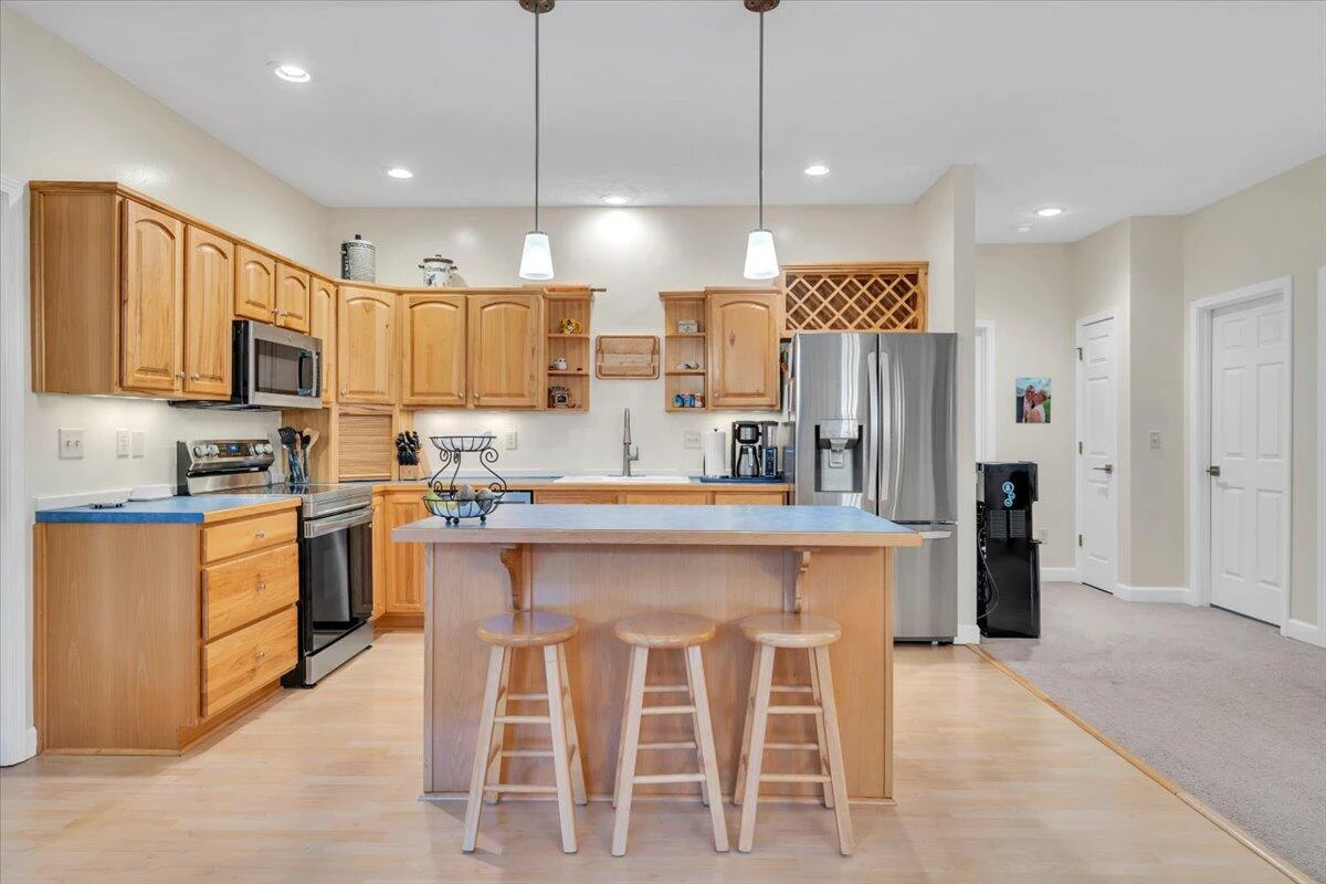 109 Creeden DR - Photo 10