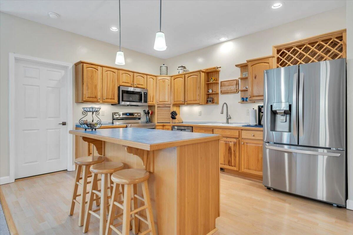 109 Creeden DR - Photo 11