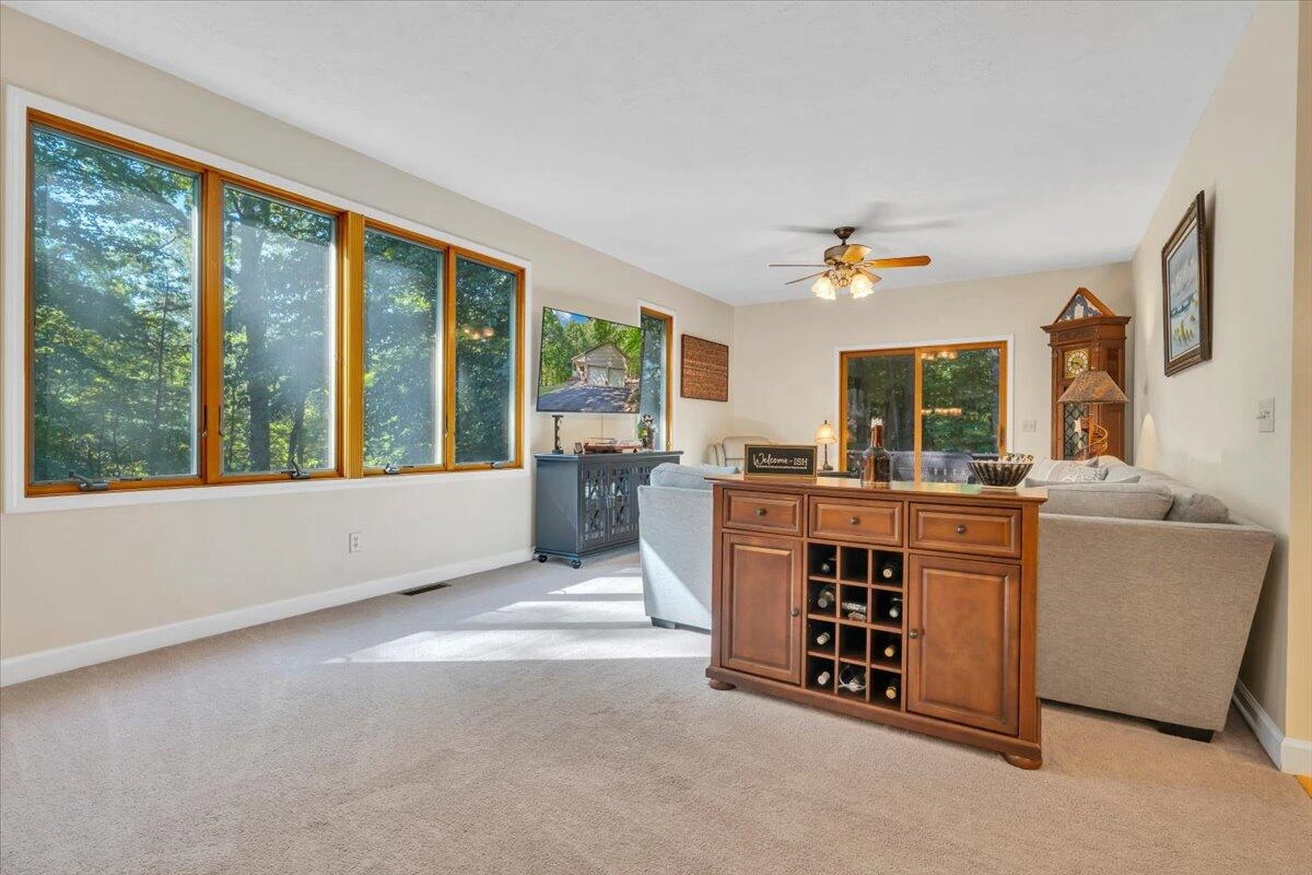 109 Creeden DR - Photo 14