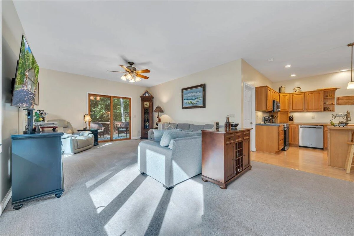 109 Creeden DR - Photo 16