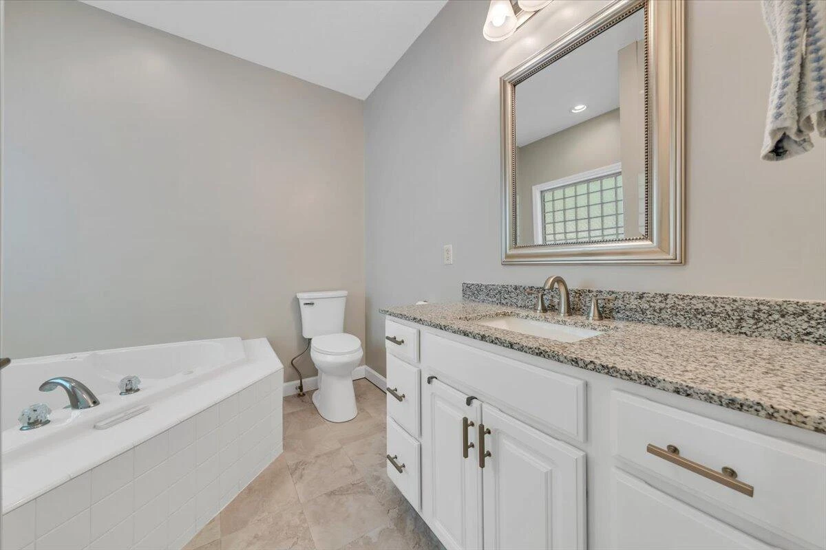 109 Creeden DR - Photo 23