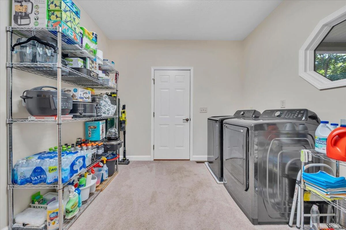 109 Creeden DR - Photo 31