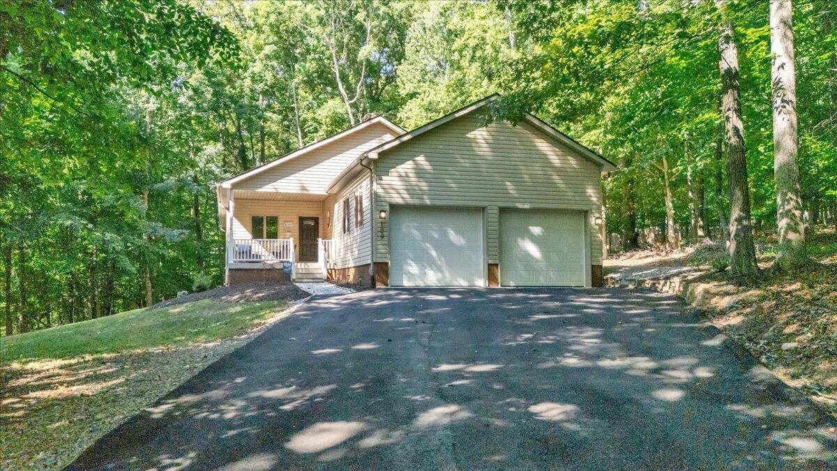 109 Creeden DR - Photo 43