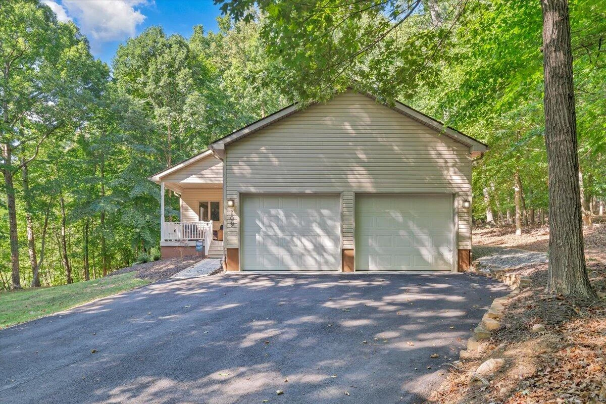 109 Creeden DR - Photo 45