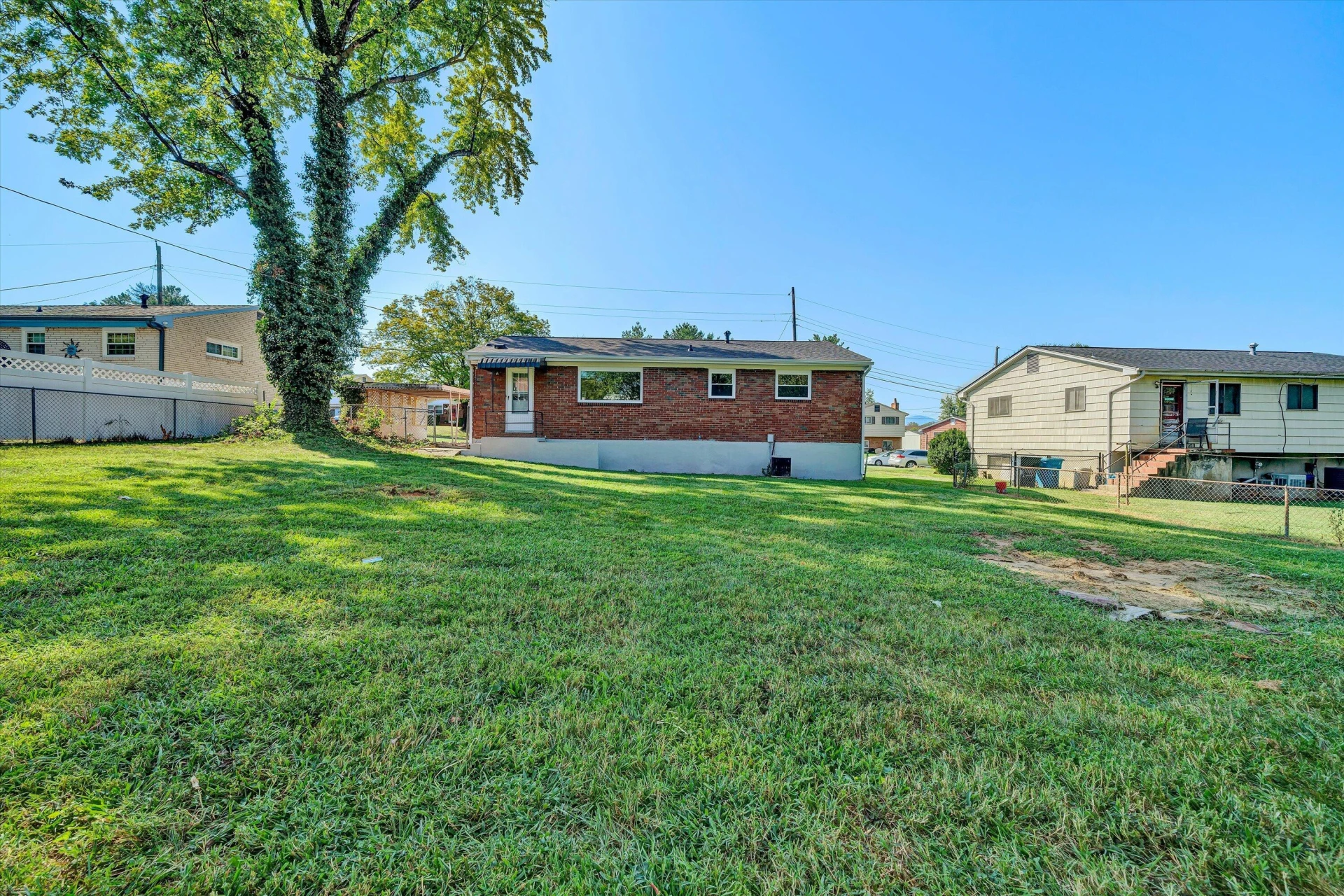 3757 Troutland AVE NW - Photo 25