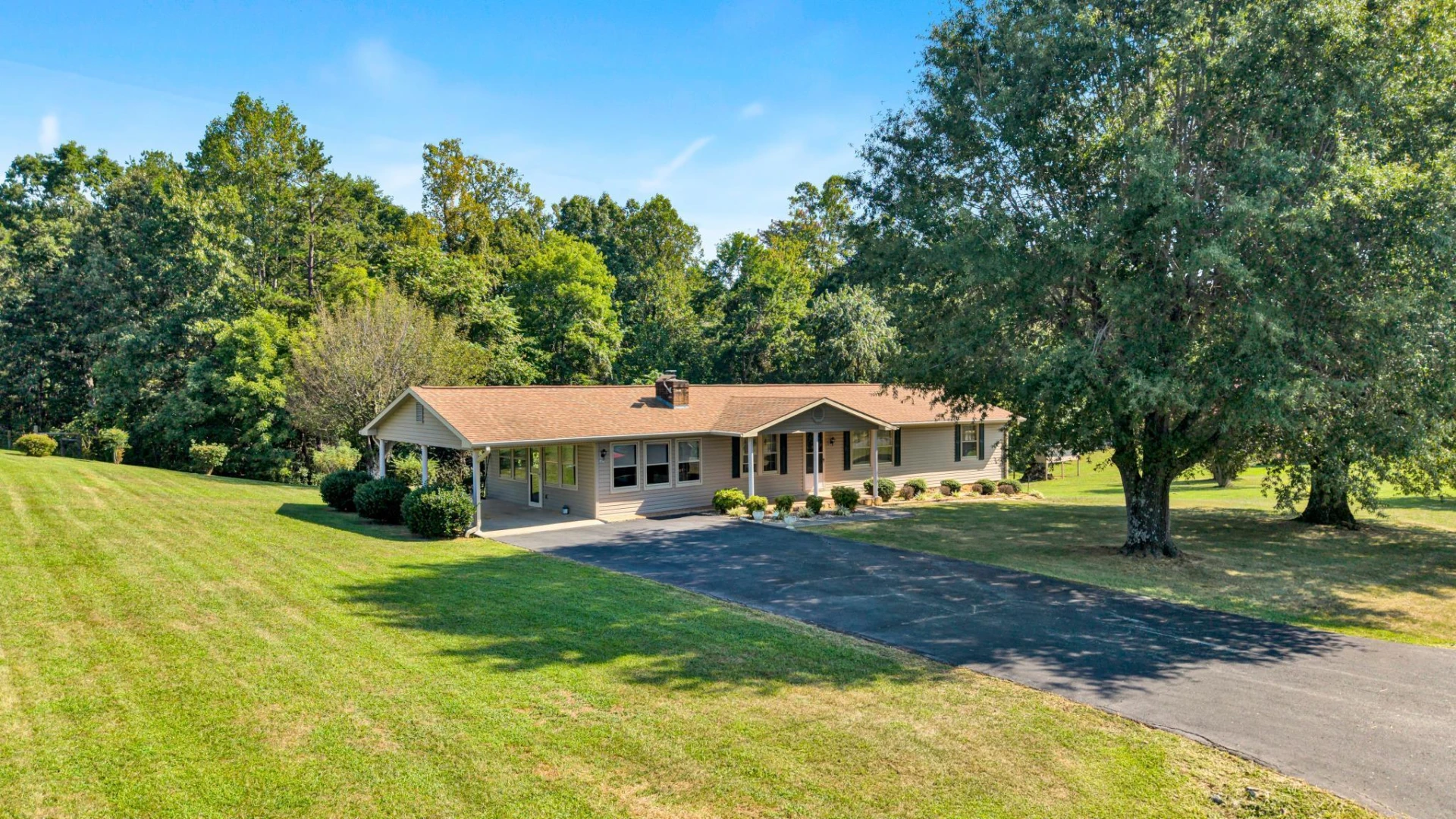 309 Jacks Creek RD