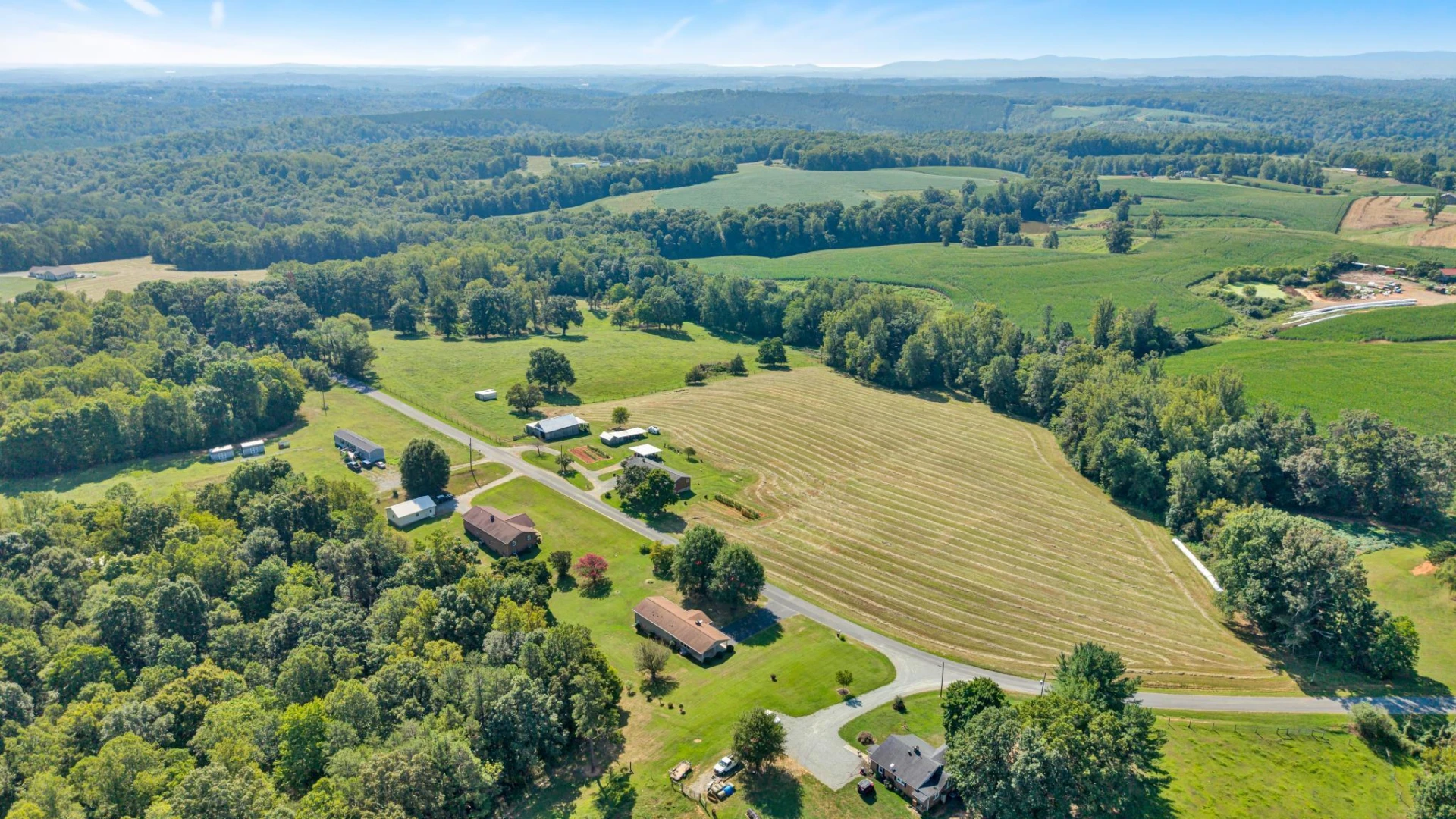 309 Jacks Creek RD - Photo 7