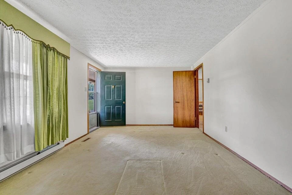 309 Jacks Creek RD - Photo 16