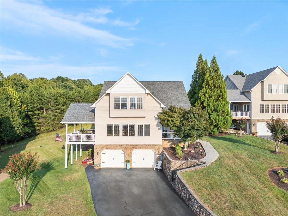 435 Lands End CIR - Photo 5