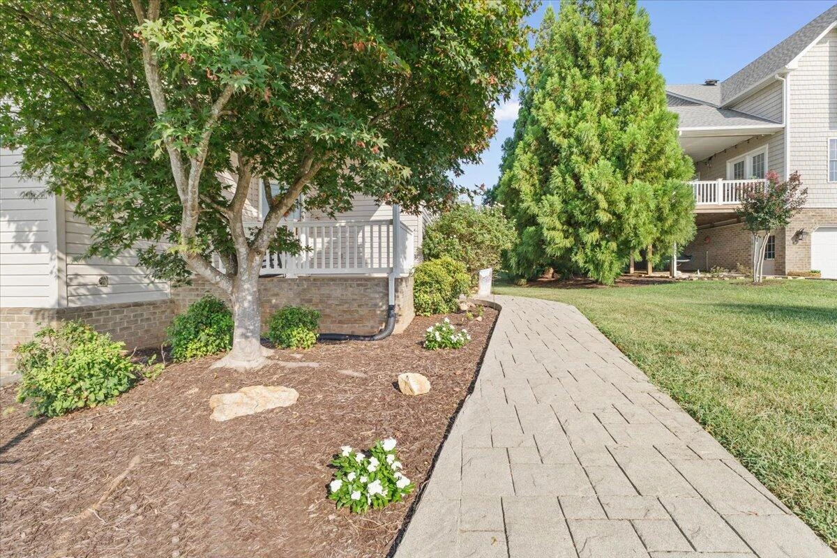 435 Lands End CIR - Photo 8