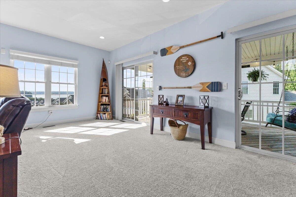 435 Lands End CIR - Photo 14
