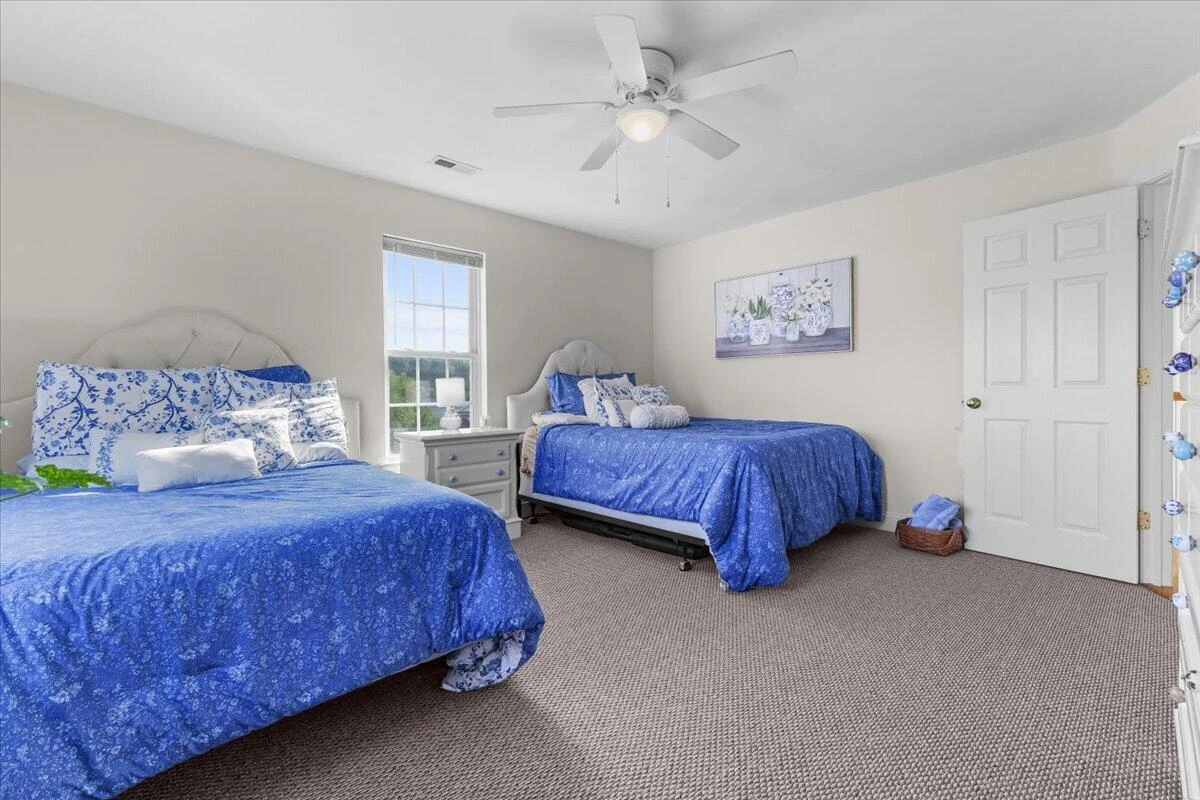 435 Lands End CIR - Photo 47
