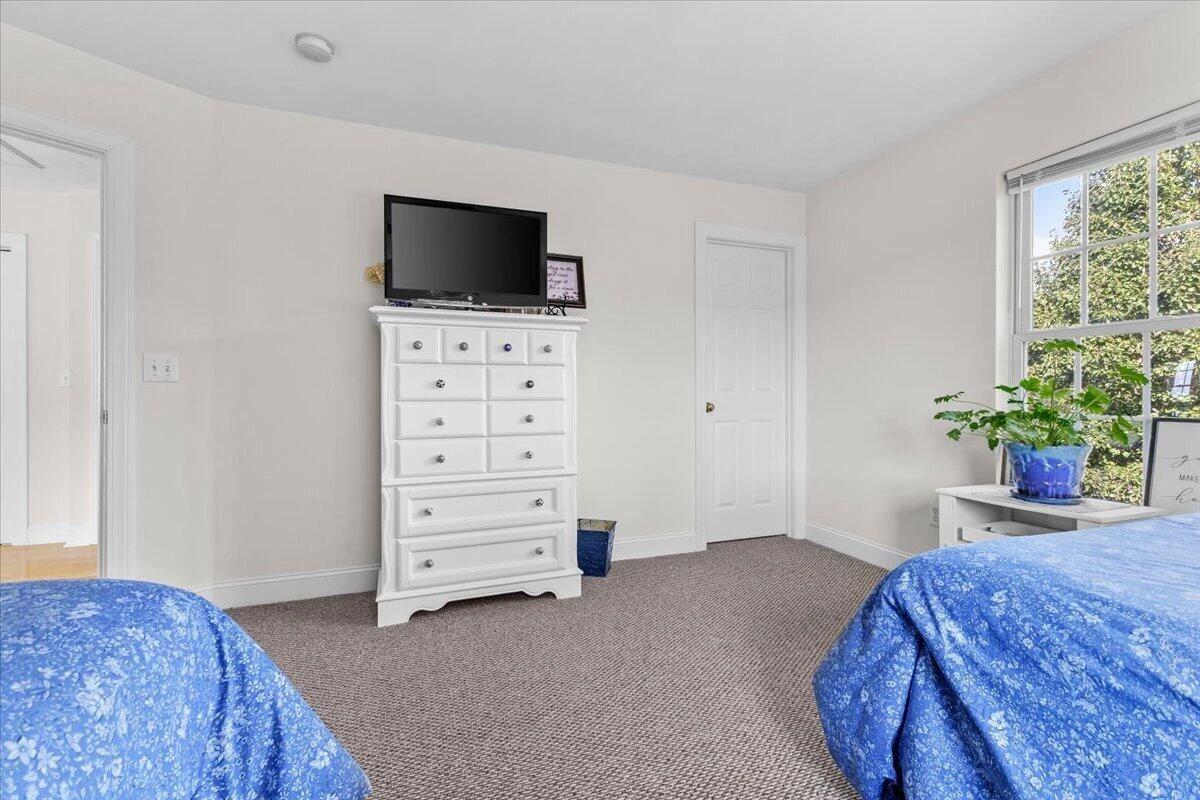 435 Lands End CIR - Photo 48