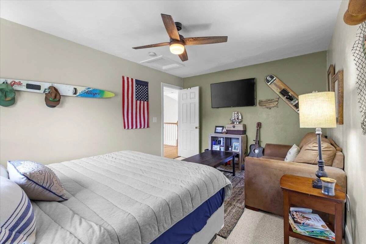 435 Lands End CIR - Photo 52