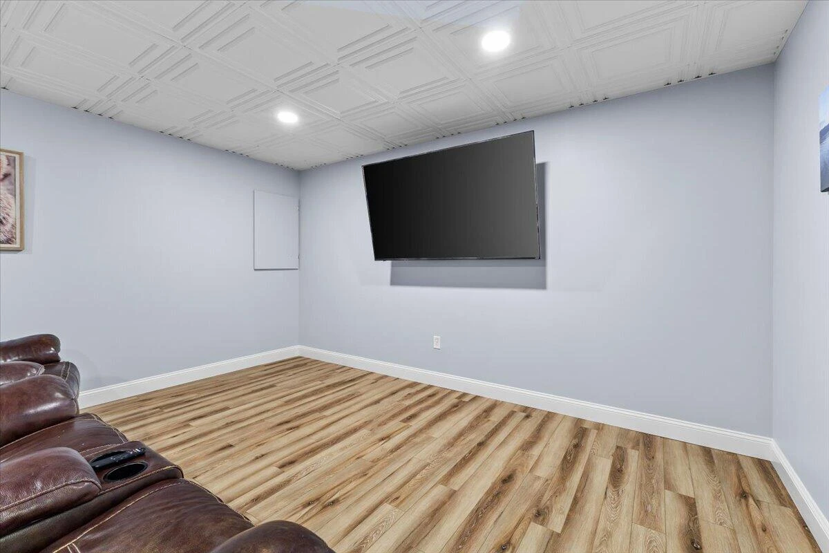 435 Lands End CIR - Photo 55