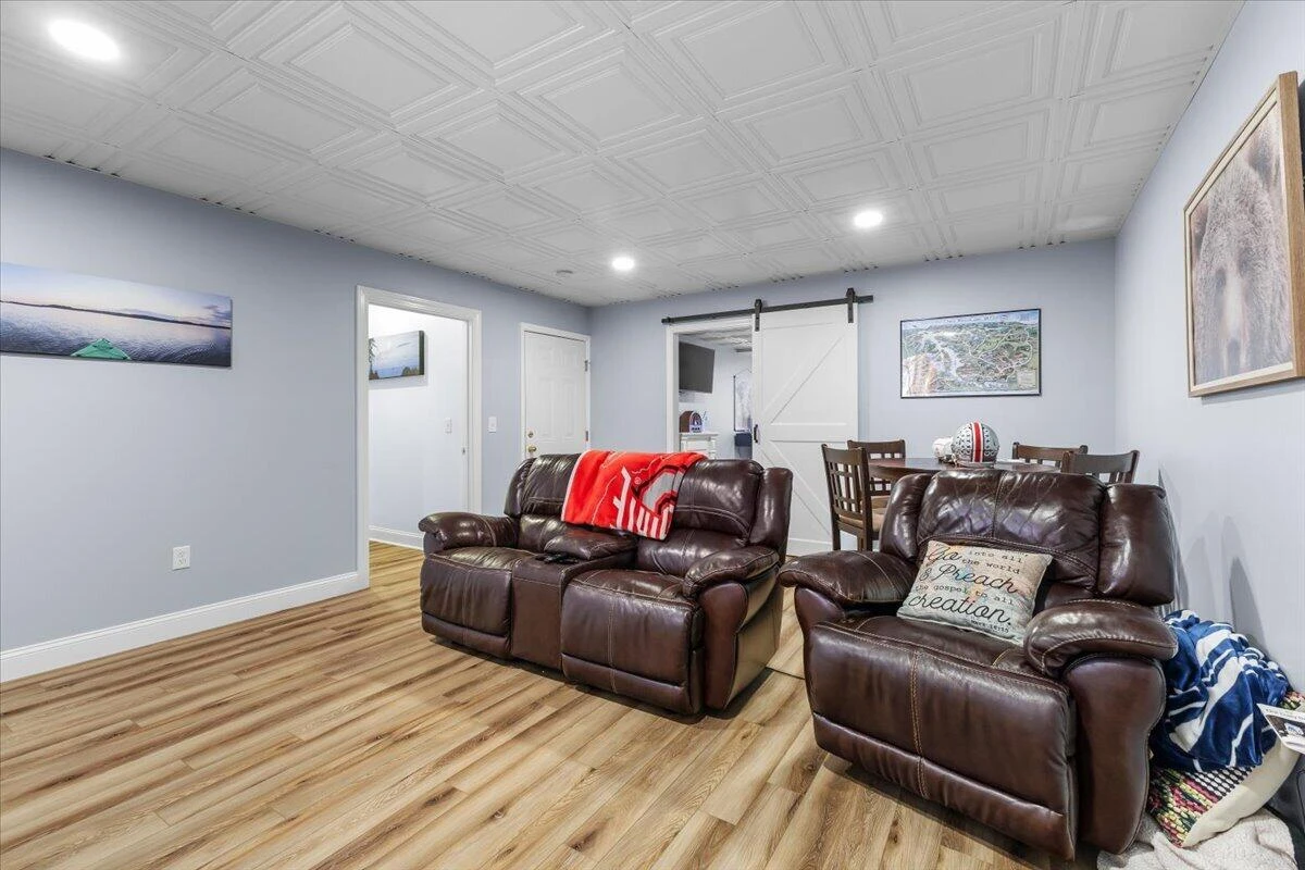 435 Lands End CIR - Photo 56