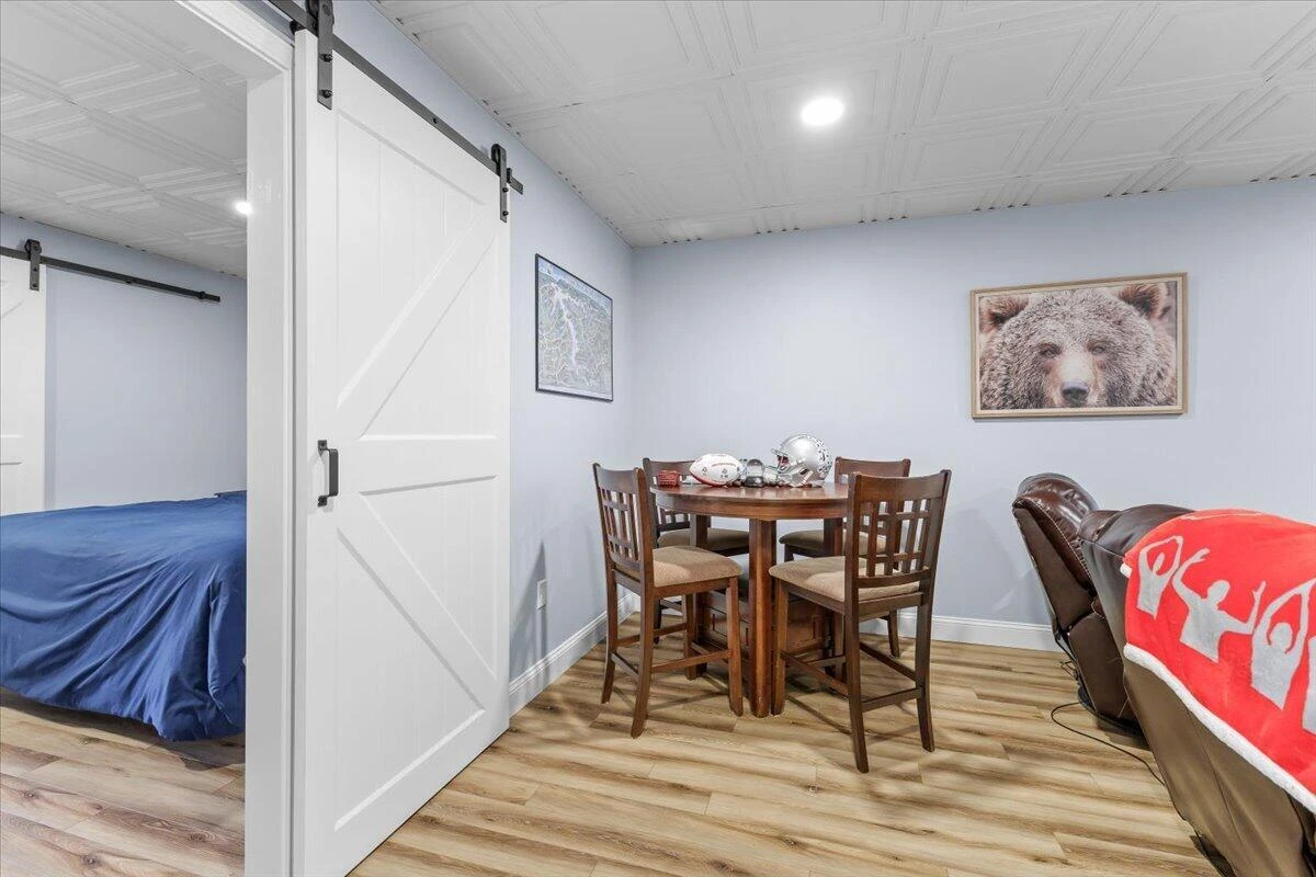 435 Lands End CIR - Photo 57