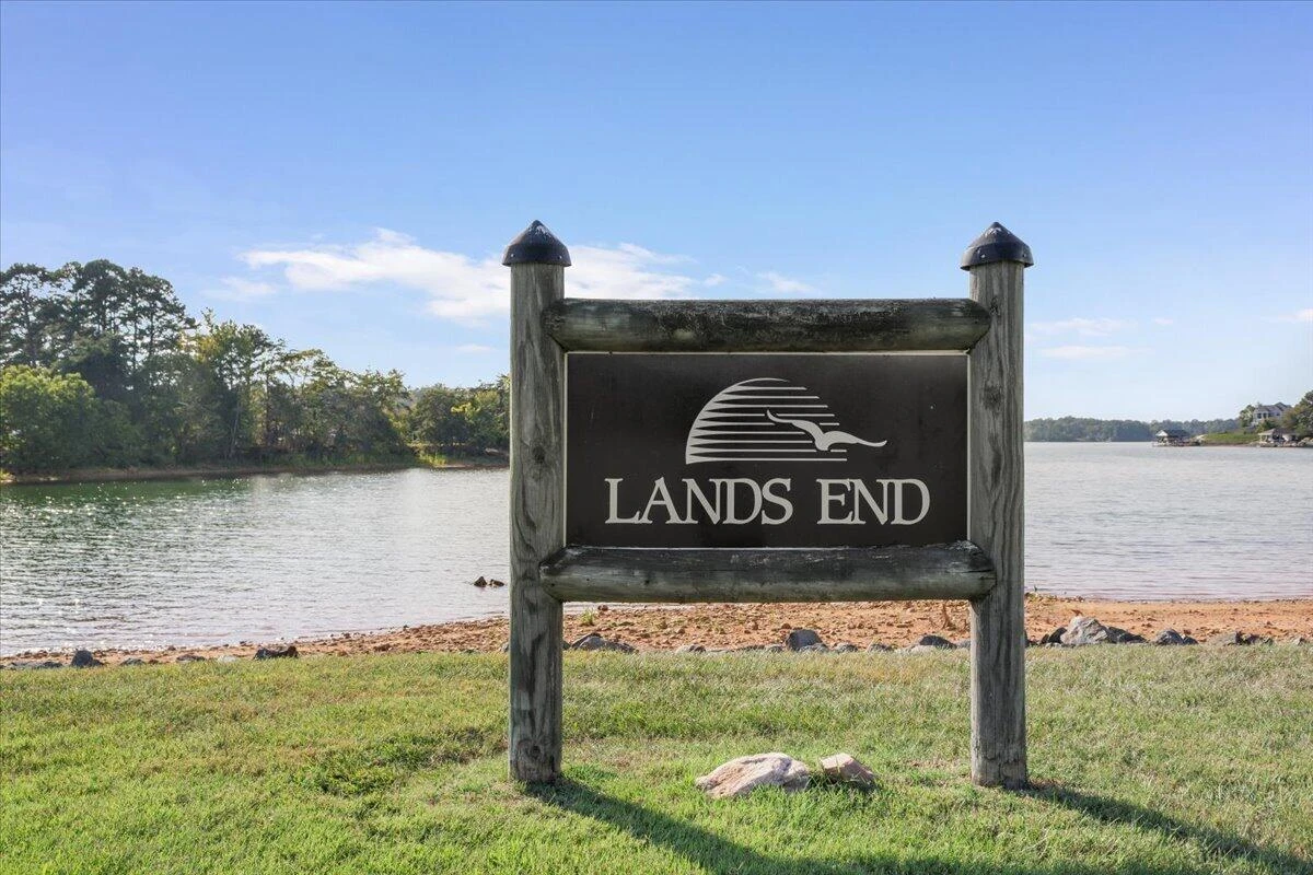 435 Lands End CIR - Photo 65