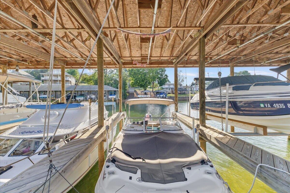 435 Lands End CIR - Photo 69