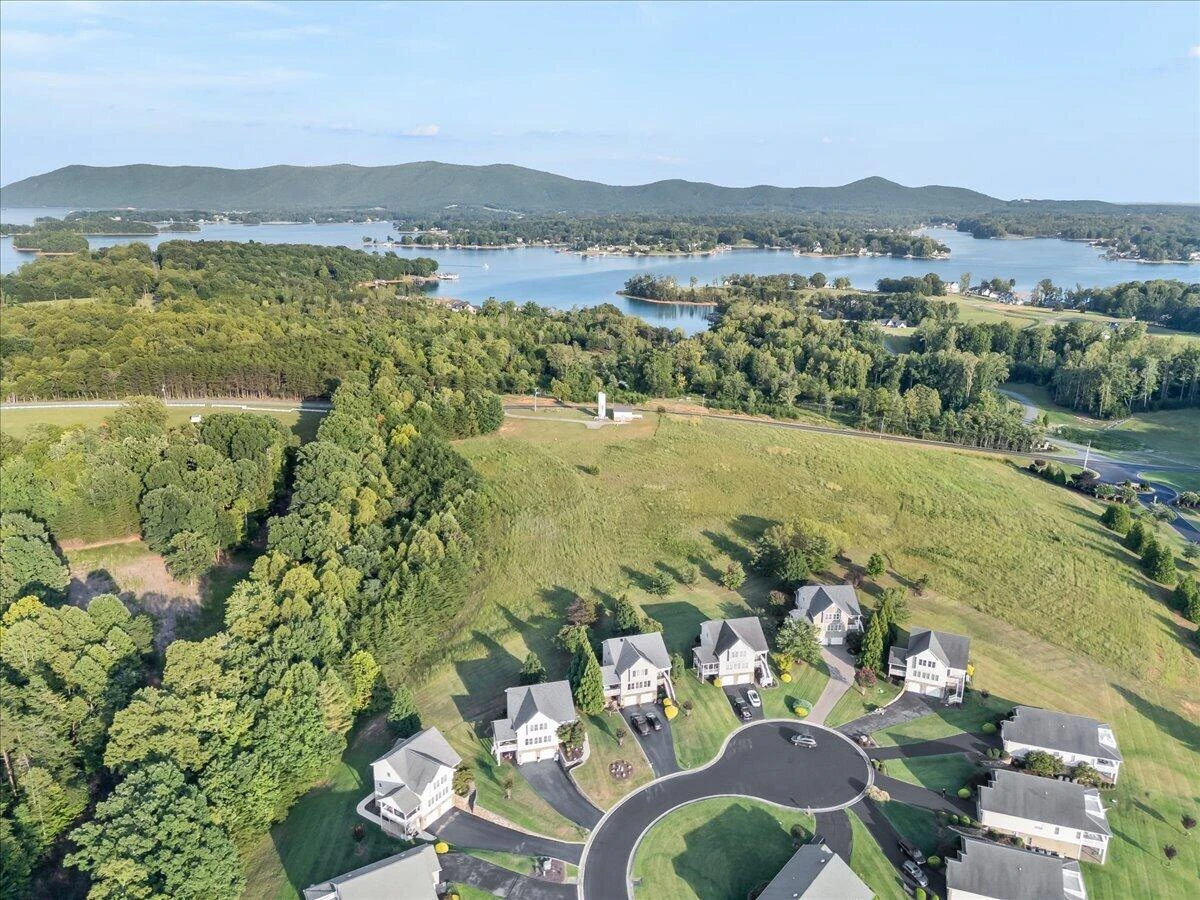 435 Lands End CIR - Photo 76
