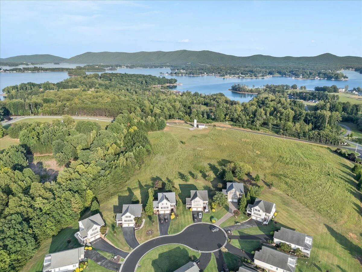 435 Lands End CIR - Photo 77