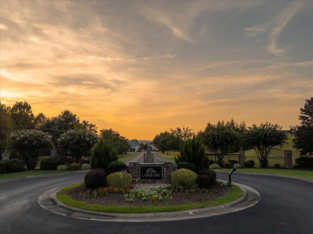 435 Lands End CIR - Photo 87