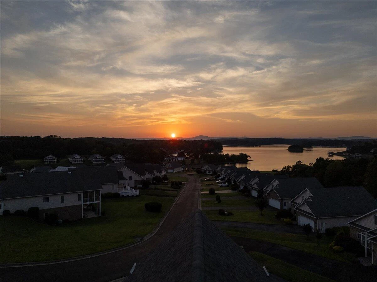 435 Lands End CIR - Photo 88