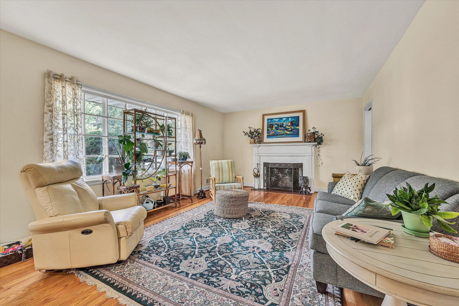 3634 Larson LN - Photo 5