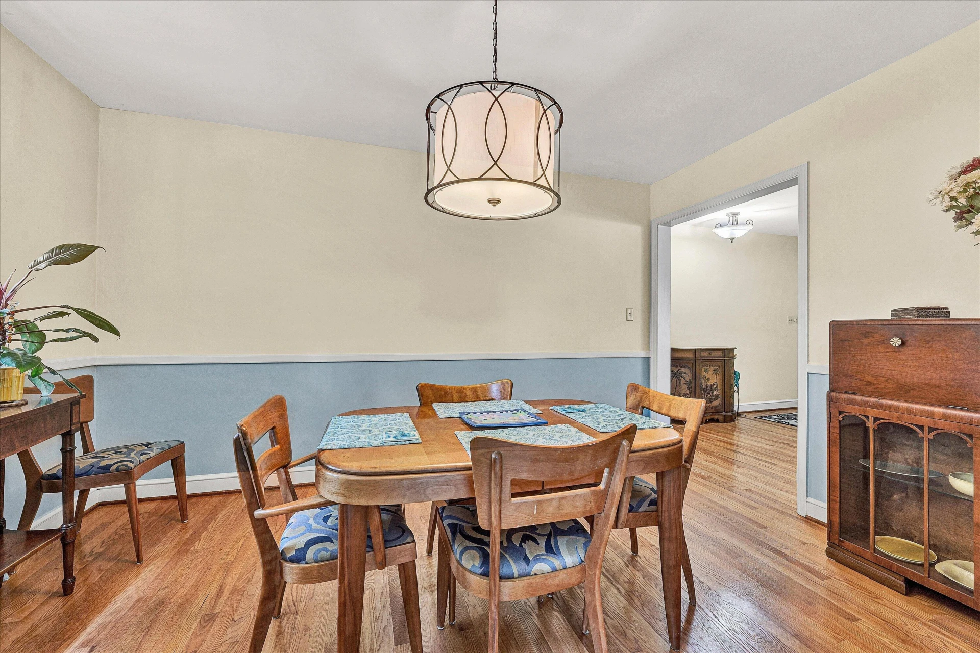 3634 Larson LN - Photo 11