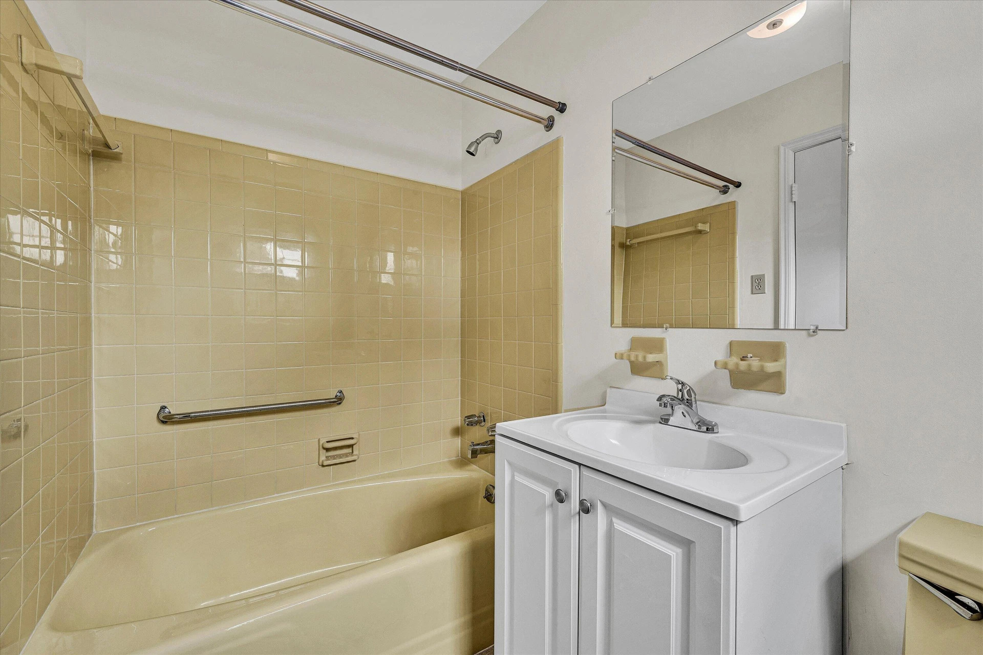 3634 Larson LN - Photo 16