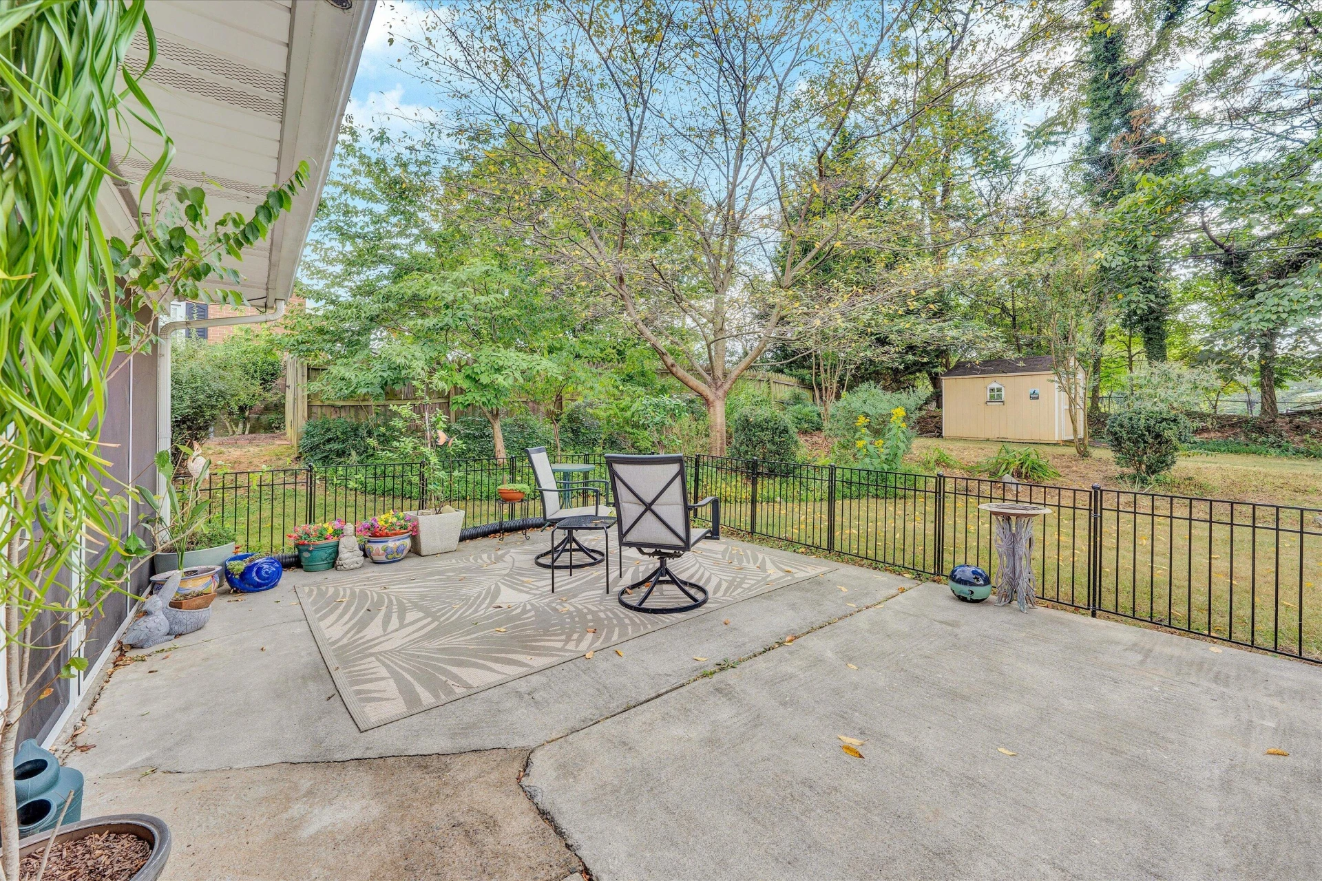 3634 Larson LN - Photo 25