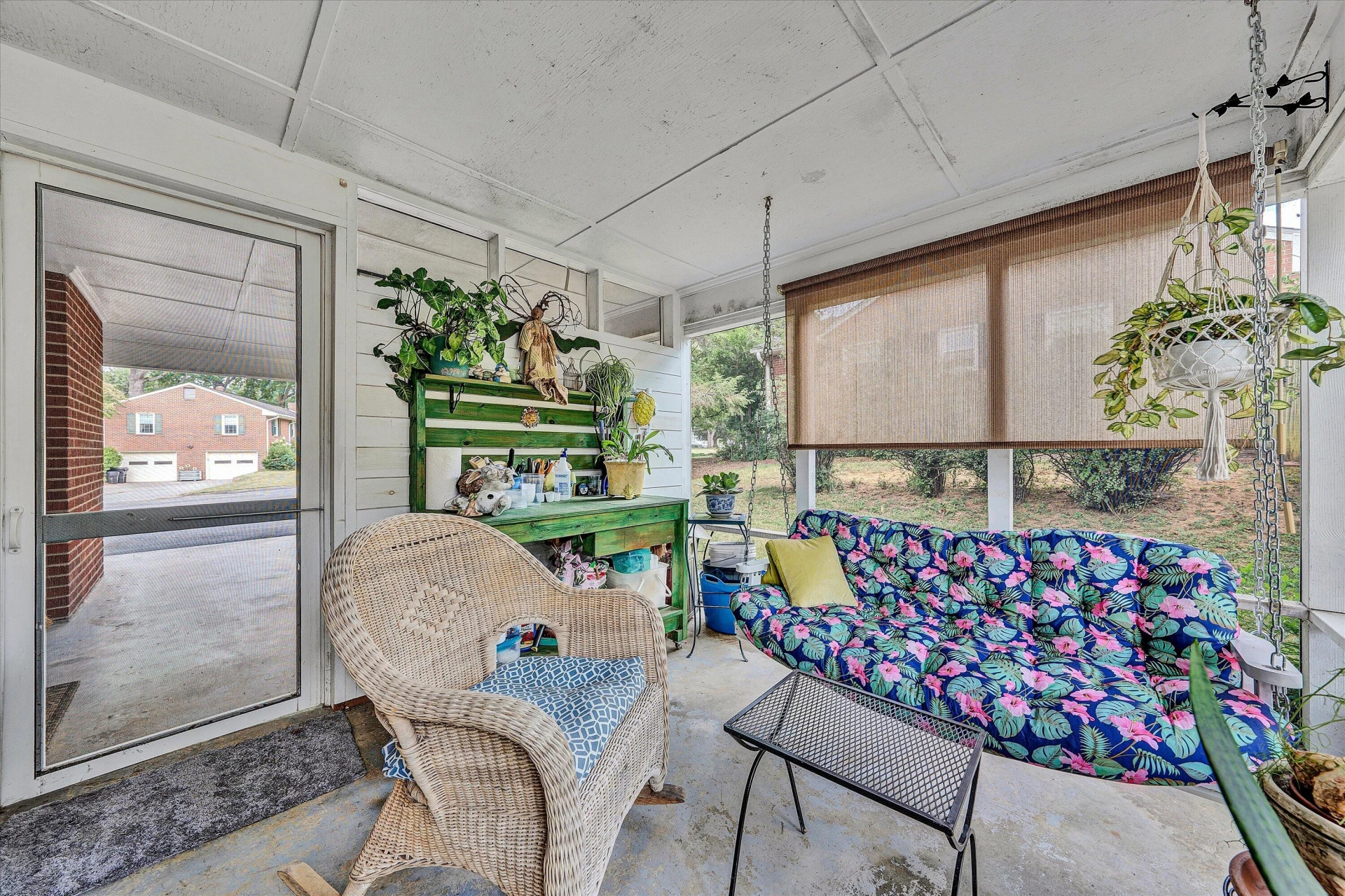 3634 Larson LN - Photo 27