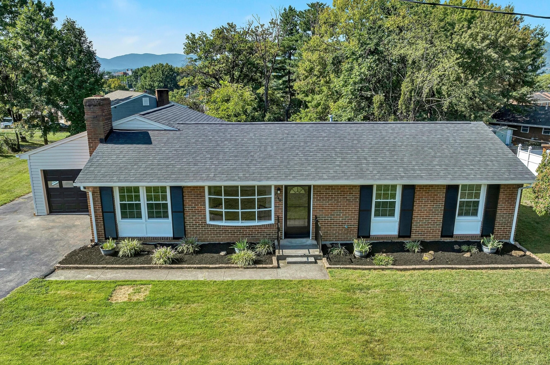 2140 Catlett DR