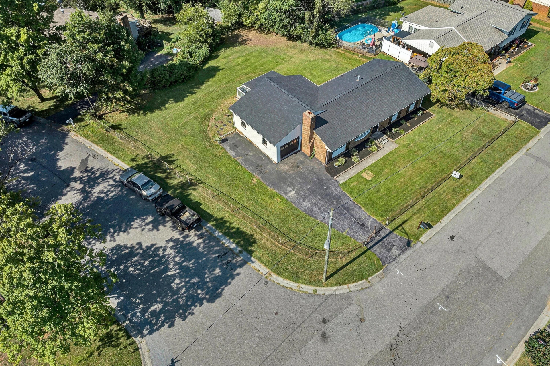 2140 Catlett DR - Photo 5