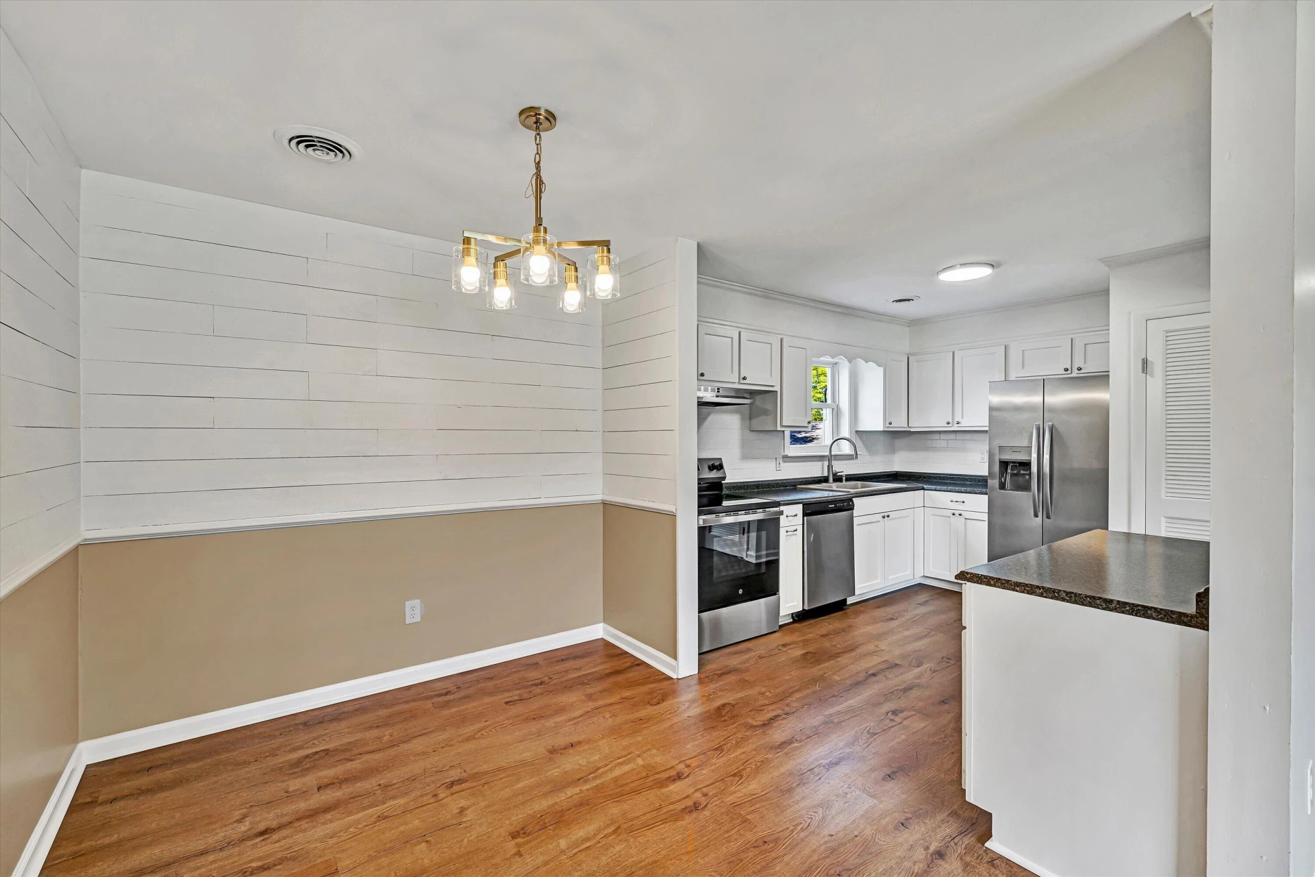2140 Catlett DR - Photo 12