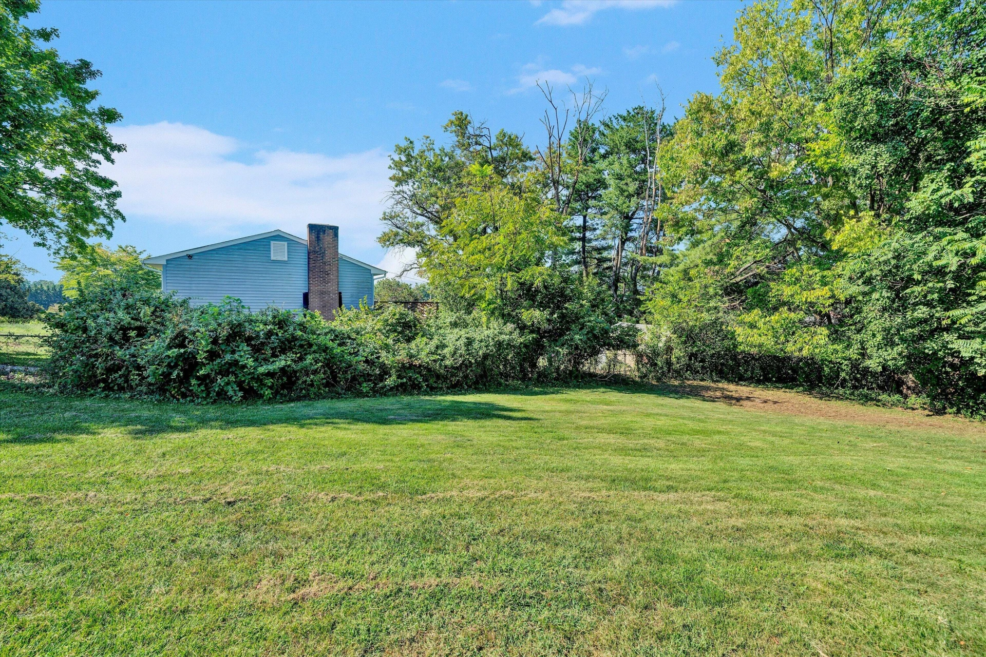 2140 Catlett DR - Photo 35