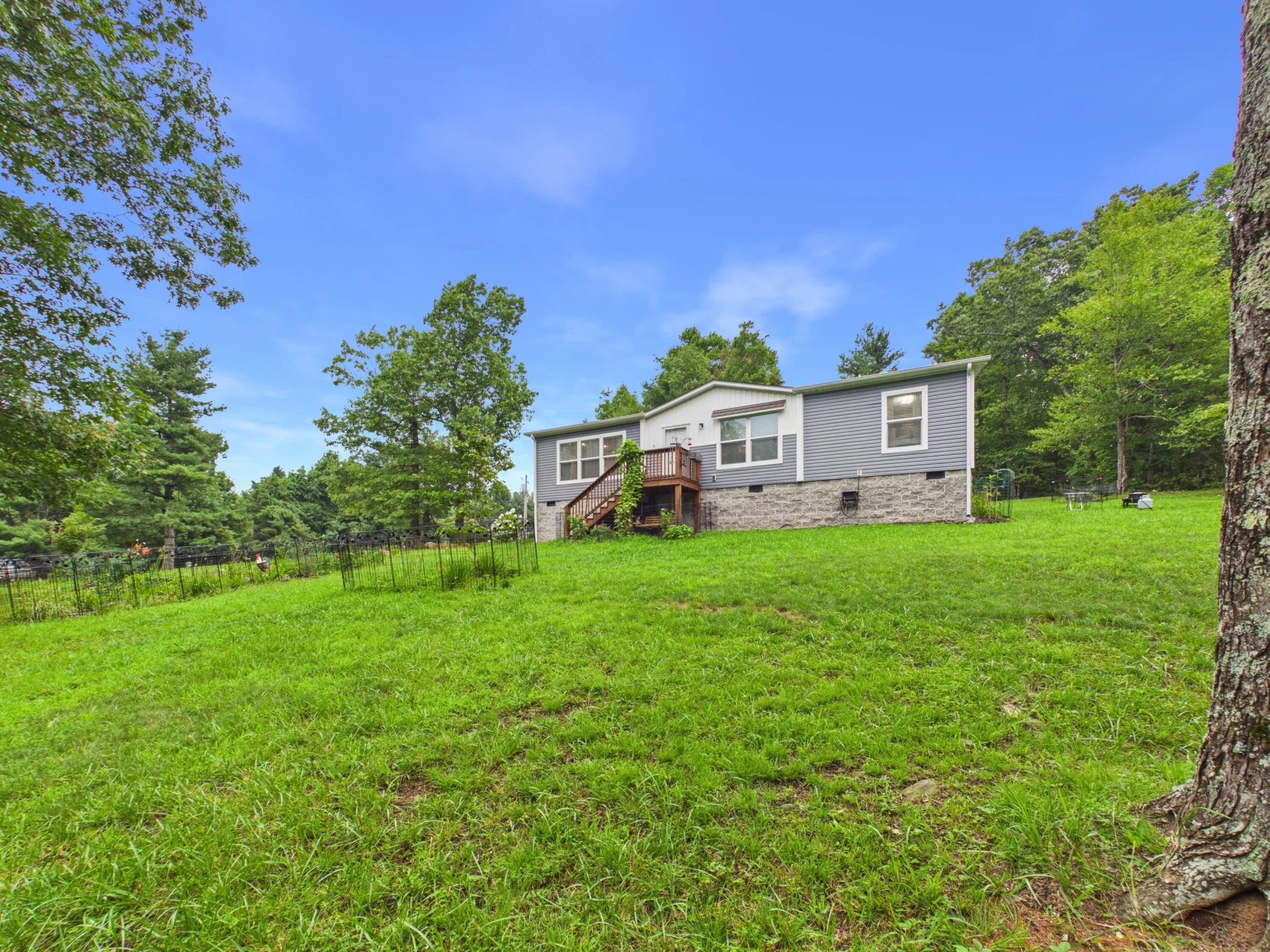 376 Ridge Oak DR SE - Photo 3